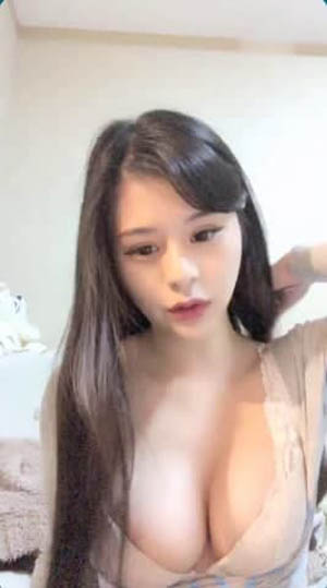 极品高颜值美女的私拍 兔耳小姐姐清纯可人 身材娇小初恋脸