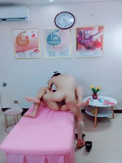 專業私密按摩會所，男技師給女客戶推油，飢渴難耐後入操操女上位啪啪做愛第03集