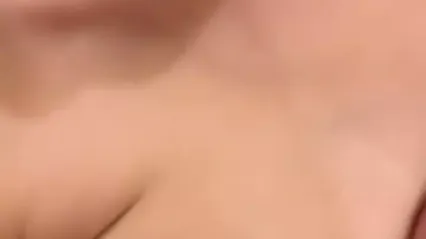 極品美女初下海！外表溫柔甜蜜，多毛騷穴洞口磨蹭，騎臉吃吊口活超棒，懟入騷穴爽的呻吟