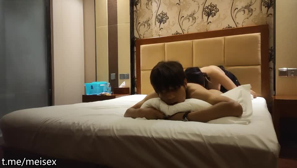 【#91第一深情探花】 小中外圍，活潑湖南妹子，溫柔體貼淫蕩尤物，靈與肉的激情碰撞
