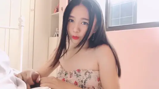【慾求不滿人妻】隨機捕獲壯碩快遞小哥 臥房激情實錄 #人妻出軌實錄 #素人約炮指南