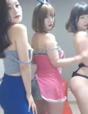 搖啊搖扭啊扭，三個美女同臺叫聲給土豪射.