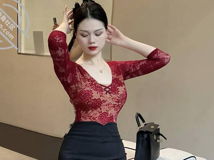 海角社區.少婦人妻的制服誘惑