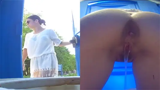 度假海灘簡易換衣女公廁完美后位鏡頭偸拍