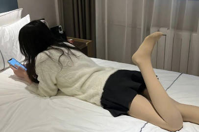 女兒要去同學家幾天不回來刺激的內射了