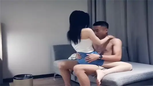 9總全國探花00年極品高顏值青春美女_