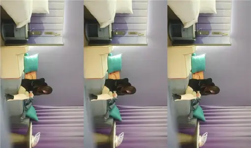 【用利抽插】短裙风骚大奶御姐 ，扛起腿就是操