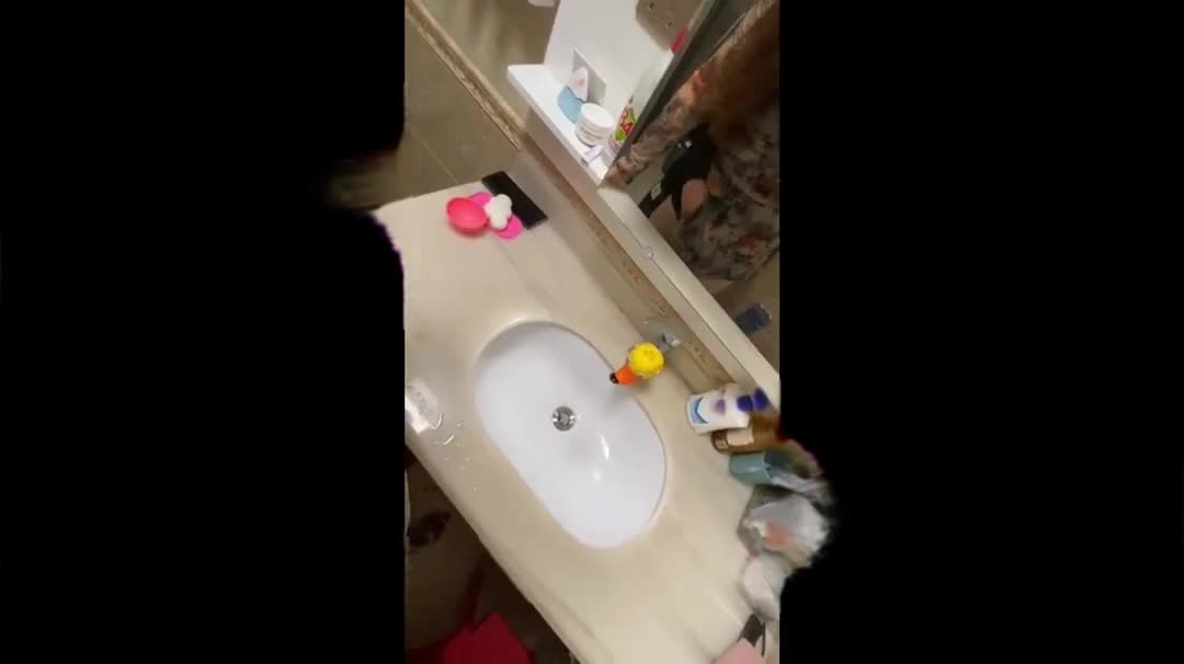 重磅来袭！骚妈下海，偷情少妇全程对白不要太刺激