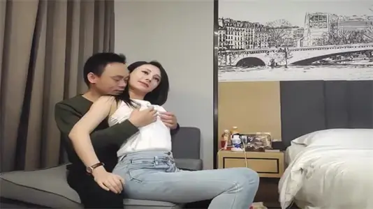 步賓尋花：黑絲巨乳淫娃尤物小姐姐