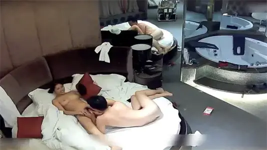 極品豐滿肉感少婦，極致誘惑風情