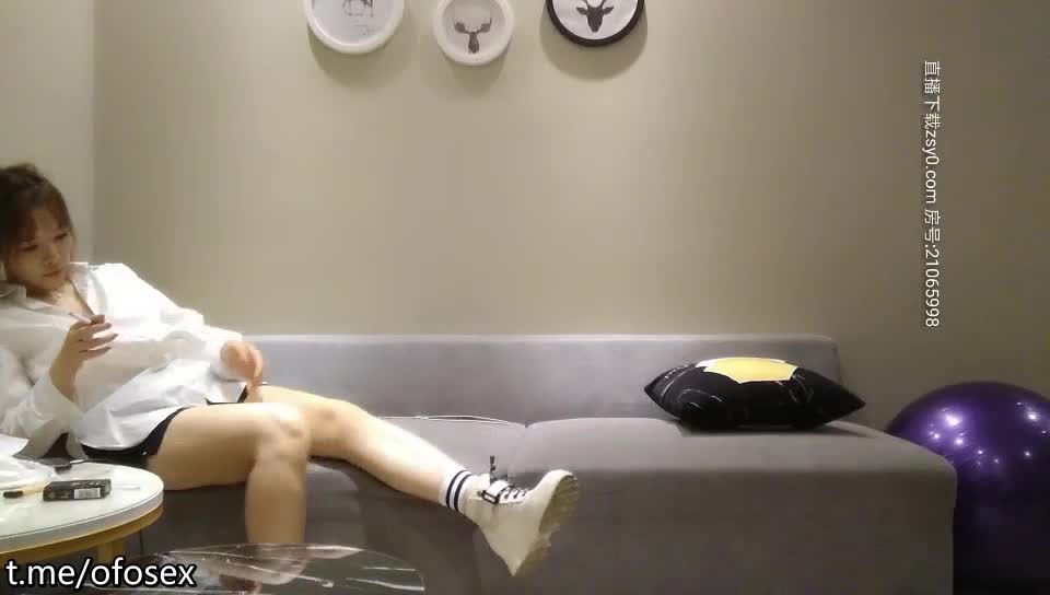 陈导探花，活泼好动的学生妹