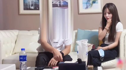 小飛探花 - 高端約啪極品網紅臉女神，巨乳好身材 口交技術純熟，只想好好抽插爆草這個小美人