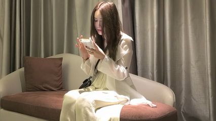 小宝探花 约了个长裙肉肉风骚美少妇，帮我鸡巴口交 上位骑乘抽插猛操，非常诱惑勾人