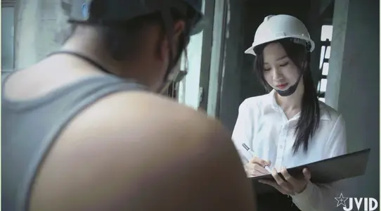 工地水電工之狼狽圍奸黑絲包臀裙收驗員