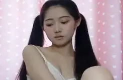 卡哇伊原小姐姐直播平臺清純漂亮小嫩妹想要爸爸抱收費直播秀_身材苗條