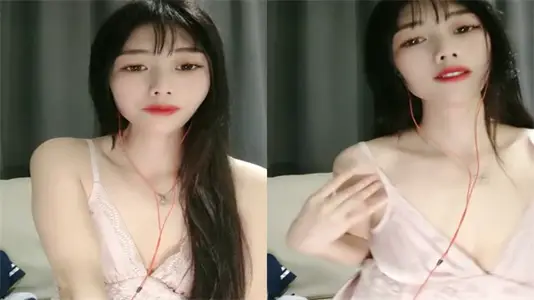 黑絲美腿苗條巨乳騷婦誘惑蒙面狼友舔奶玩弄，激烈操逼高潮