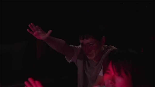 AI-迪麗熱巴-指到誰就要和我做愛哦