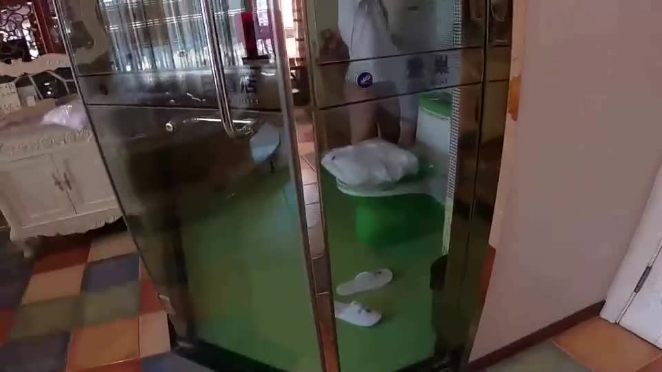 奔驰哥 温泉酒店豪华套房约炮长沙财经学院气质美女一边草一边手机自拍