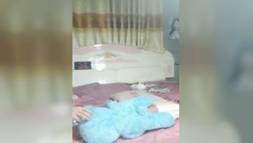 良家小少妇露脸深夜撩骚小哥的大鸡巴，手撸足交口交玩硬了撅着小屁股求草，让小哥后入激情上位浪叫呻吟不止第07集