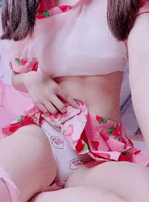 口罩姬 双马尾学生制服超嫩萌妹