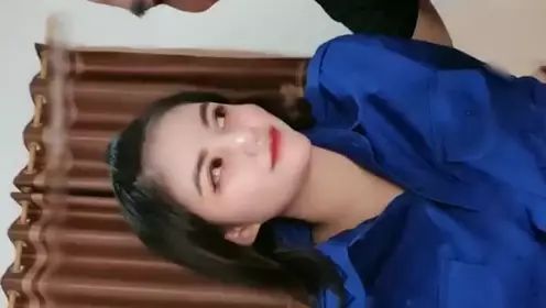 【楼道调教】大二女生挑战楼道打炮惊险又刺激!深喉拉丝！完美露脸！要的就是真实