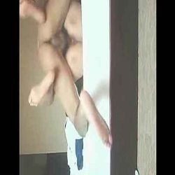 国内性感少妇在家和老公做最原始的动作，面对镜头特害羞