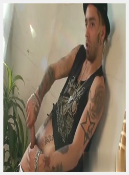 可爱的 淫 alt 朋克 抽搐 关闭 他的 公鸡