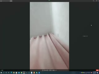 大神网上勾引寂寞女郎裸聊~艾米~，‘可以看到不，宝贝，我要开始咯’淫荡之风骚，道具手指插淫穴！