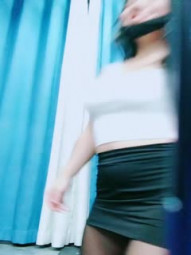 渣女来袭深夜归来回家再干一炮，全程露脸坚挺的骚奶子黑丝情趣口交大鸡巴，主动上位浪荡呻吟表情好骚后入菊花