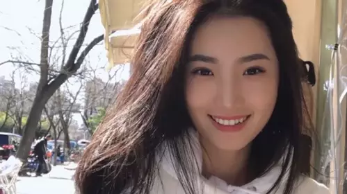 gc北京嫩模瑶瑶御姐范和男友玩裸体性爱厨房一边做菜一边被玩逼貌似厨艺还不错