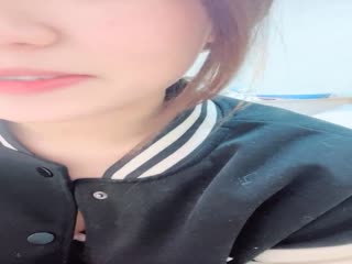 酒店开房约炮兼职卖淫女啪啪婴儿肥漂亮美乳小姐姐应该出来没干多久下面粉嫩