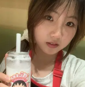 勤工俭学卖奶茶的小妹妹被我拿下