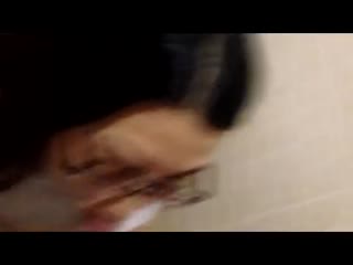 台湾高中情侣做爱内射！！