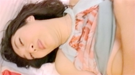 我草你妈的你怎么射我背上表哥最近泡到的美院大三妹...