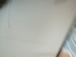 飘哥午夜足浴会所撩妹到宾馆开房1500元约的妹子中途故意弄掉套子内射妹子嚎叫疼哭貌似给她赔了几百块了事 2