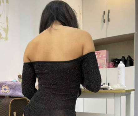 海角社区.亲二姐琪琪准备化妆去酒吧约炮