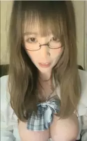 黑木耳小姨子淫乱香肠直播给给位看