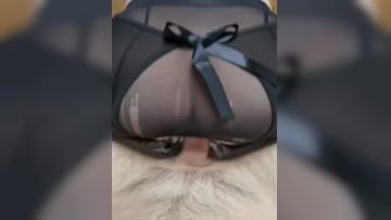 喜欢穿丝袜的人妻，肥鲍鱼，好嫩的骚水声，仔细听听 好诱惑！