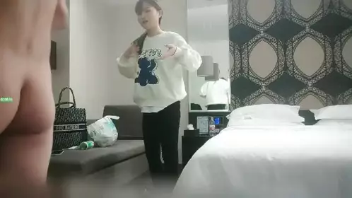 人气网红周妍希现场人体艺术拍摄视频原片01