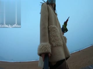 【重磅推荐】知名Twitter户外露出网红FSS冯珊珊酒店露出广场外被大叔当众调戏