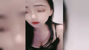 新人主播··月亮的骑士··漂亮小嫦娥，发骚被发配到凡间，勾引狼友打飞机，揉奶漏逼！第05集