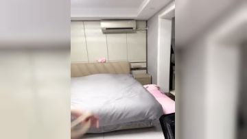 长发网红高颜值美女全程露脸双手搓奶奶子还不小的跳热舞就已经不行了